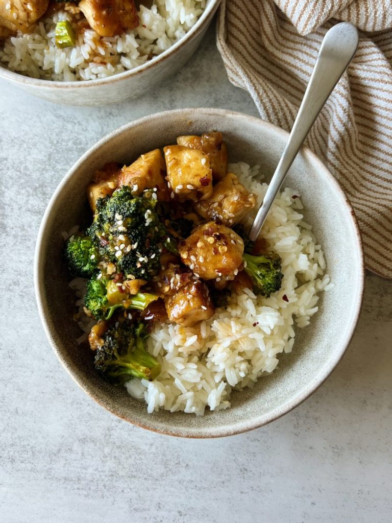 tofu and broccoli