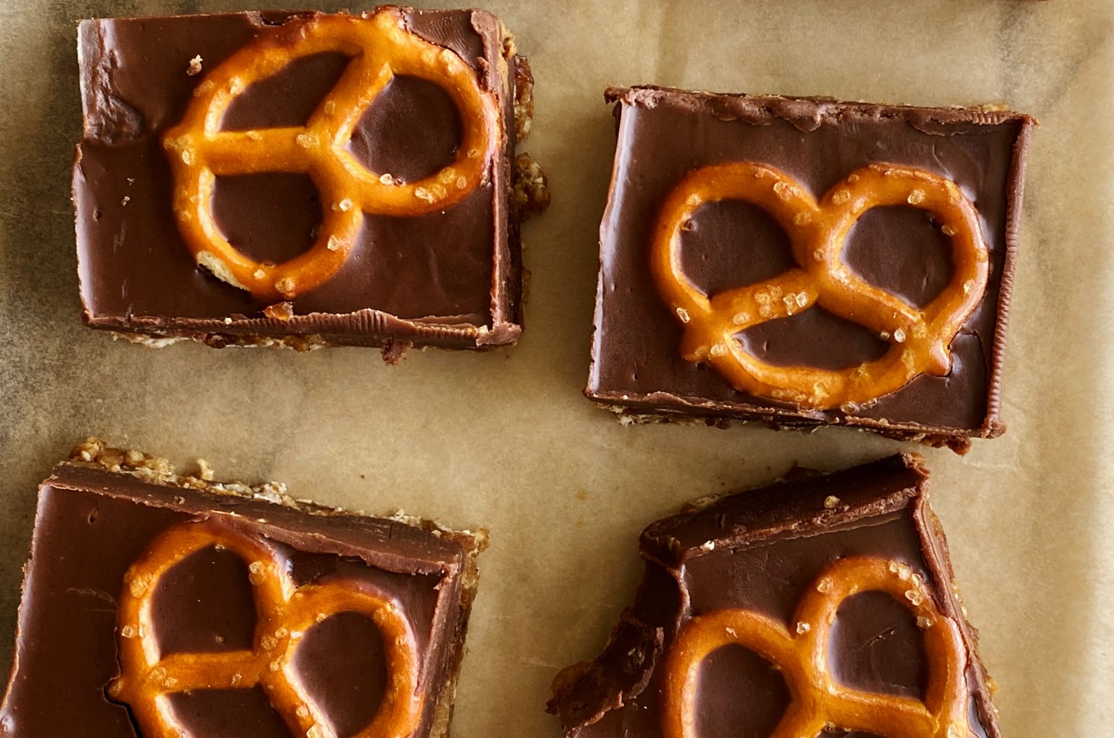 Peanut Butter Fudge Pretzel Bars Something Nutritious