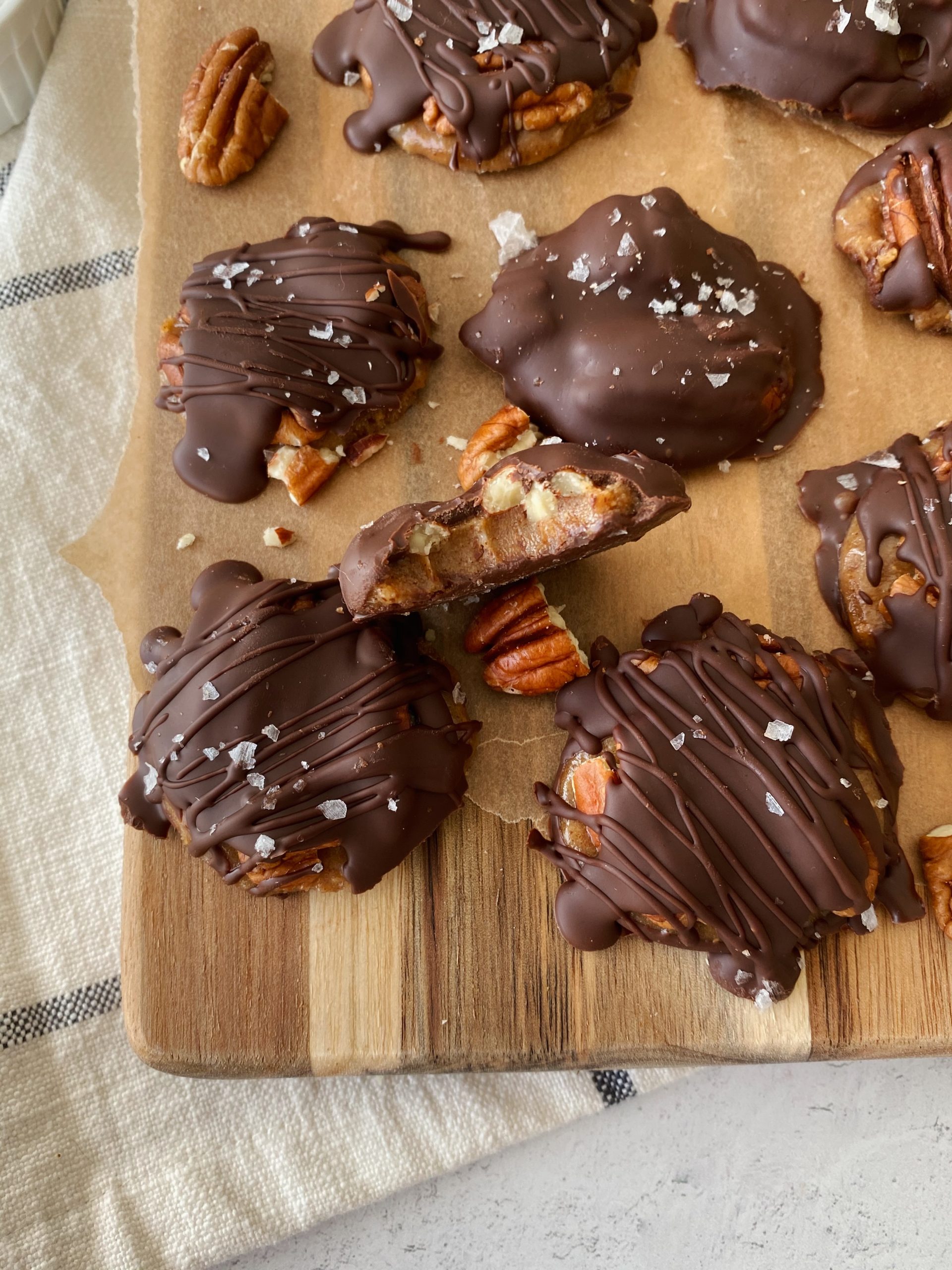 vegan chocolate turtles