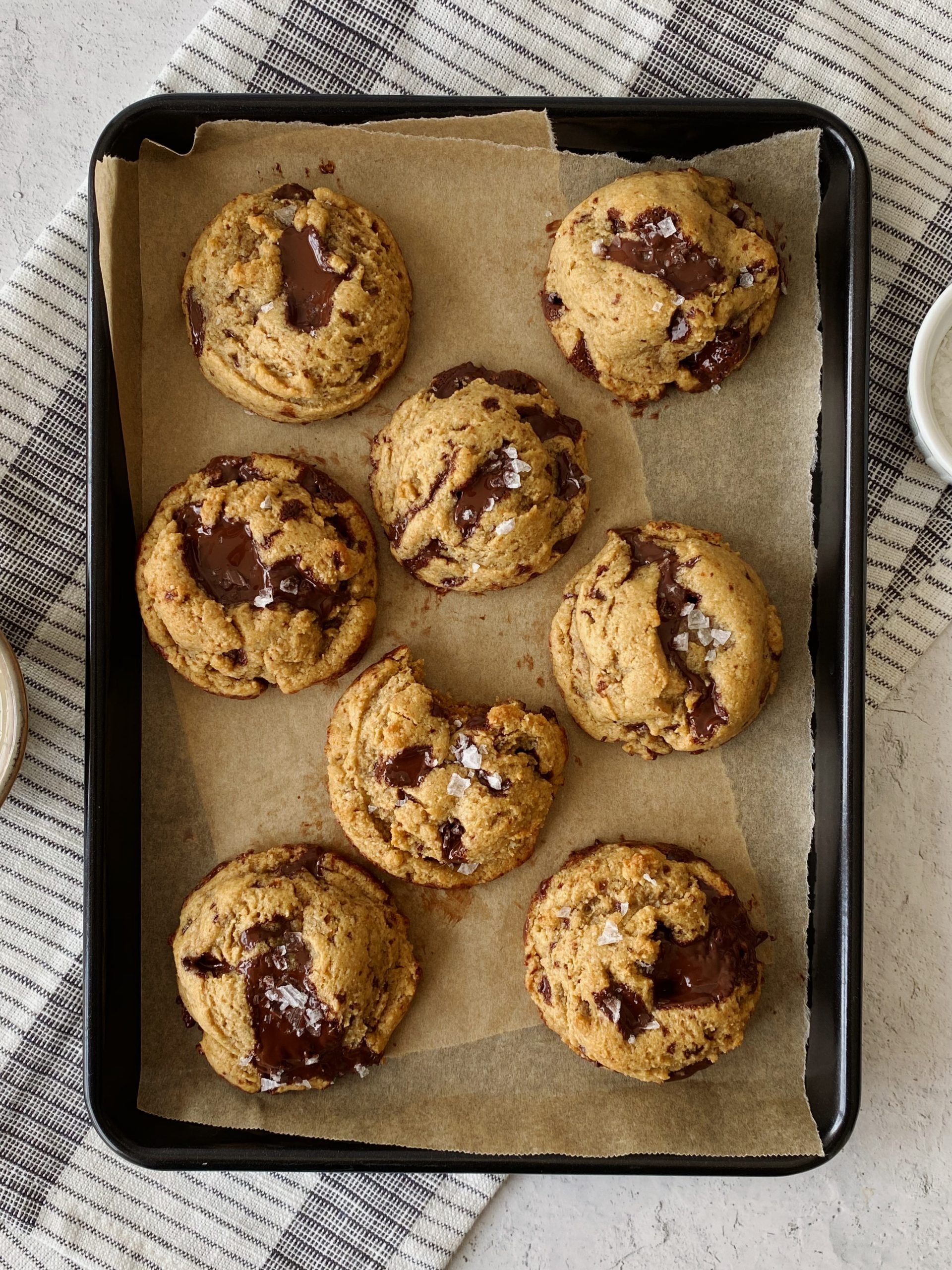 Tahini Chocolate Chip Cookies {Soft & Chewy!} - FeelGoodFoodie