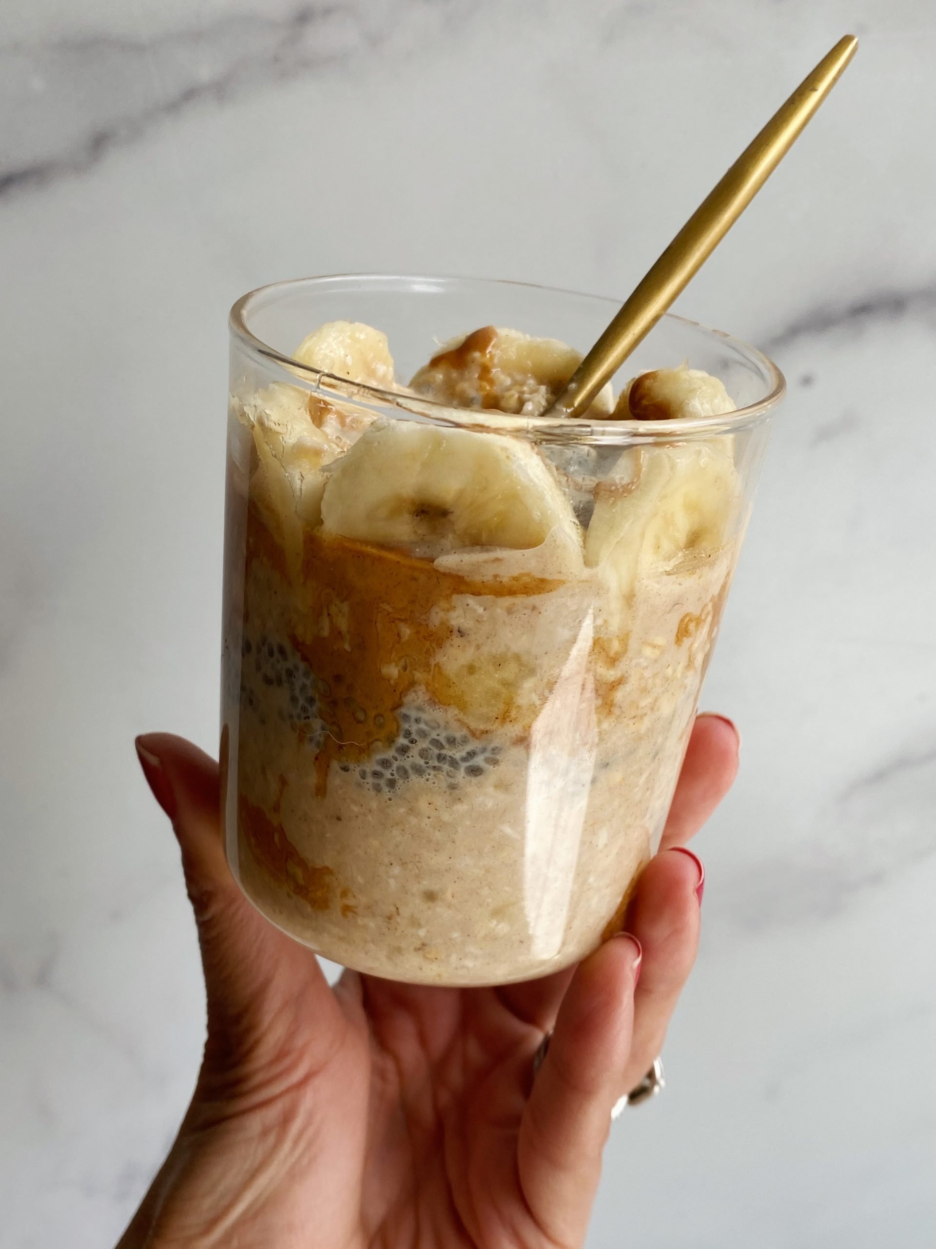 Healthy Peanut Butter Banana Overnight Oats