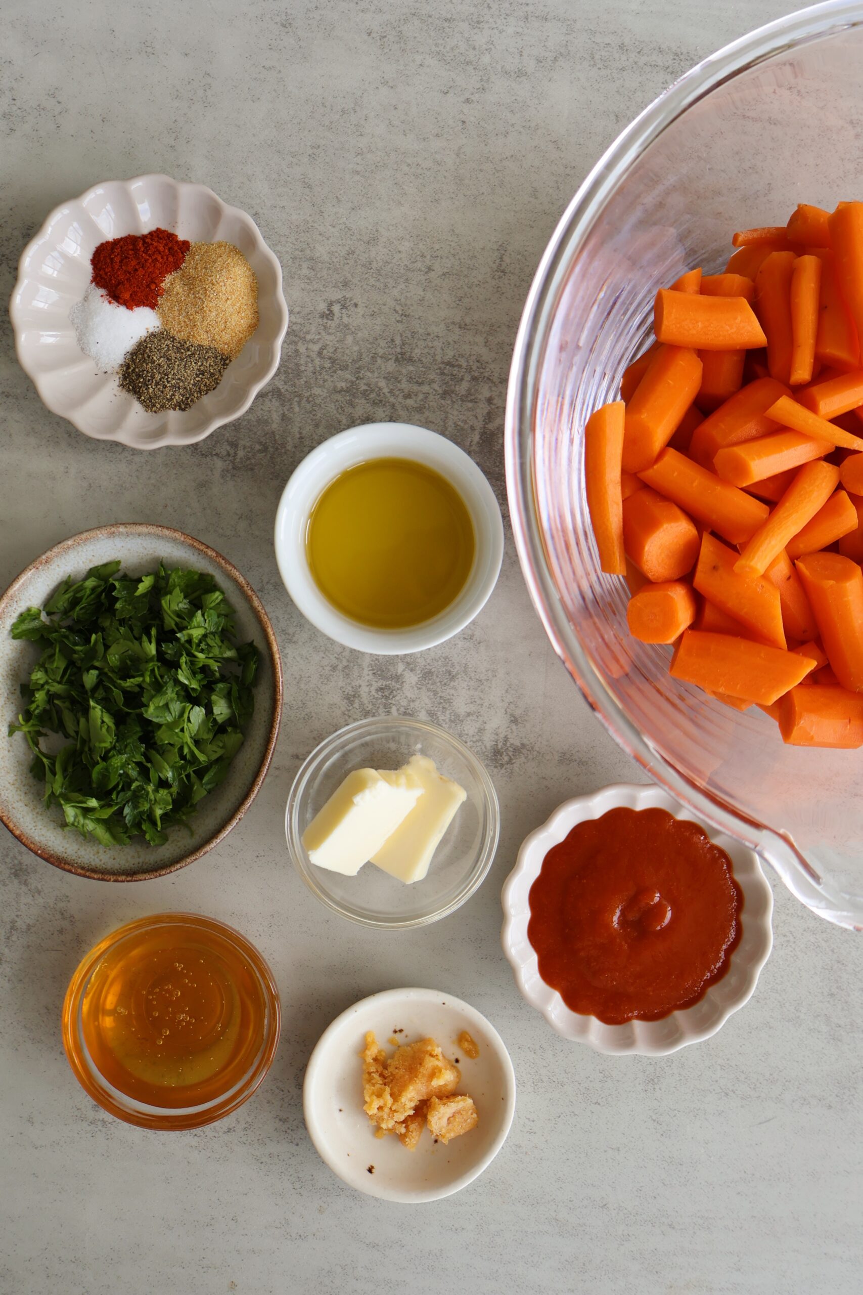 honey sriracha roasted carrots