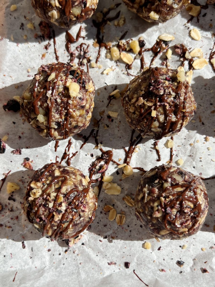 Walnut Blueberry Energy Bites