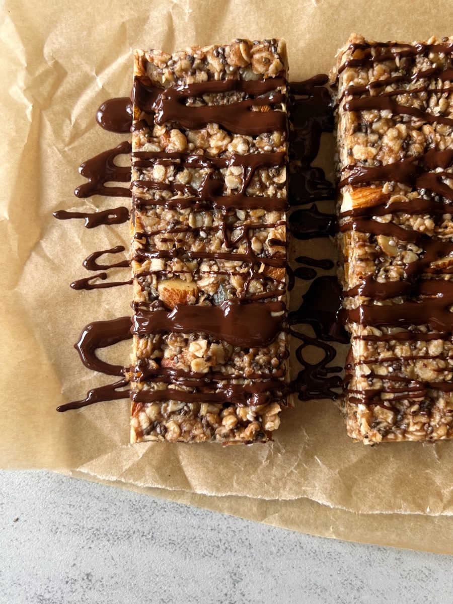almond butter granola bars
